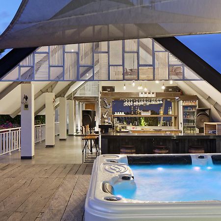 Hotel Daun Bali Seminyak Экстерьер фото