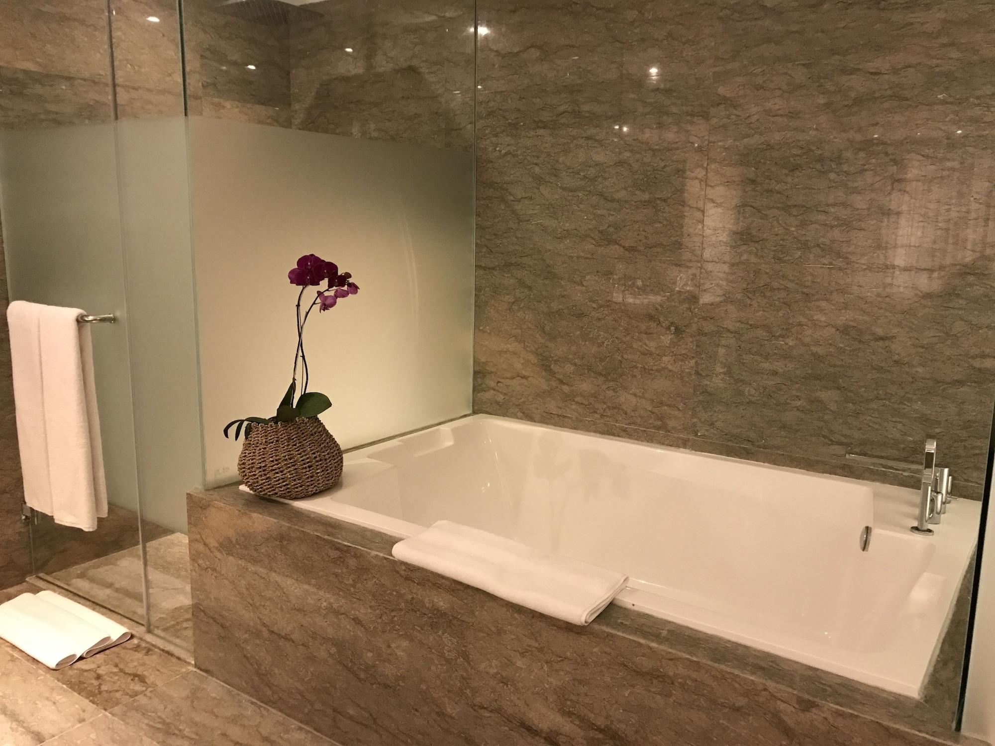 Hotel Daun Bali Seminyak Экстерьер фото