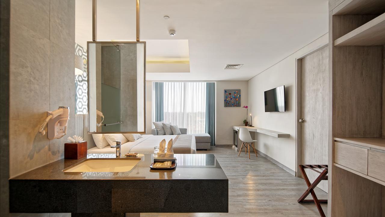 Hotel Daun Bali Seminyak Экстерьер фото