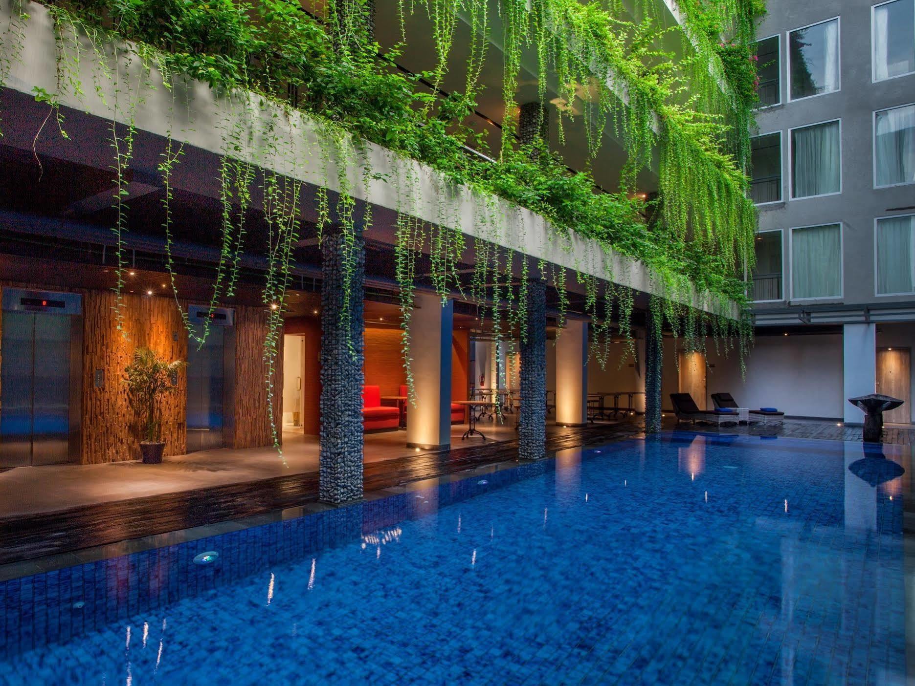 Hotel Daun Bali Seminyak Экстерьер фото